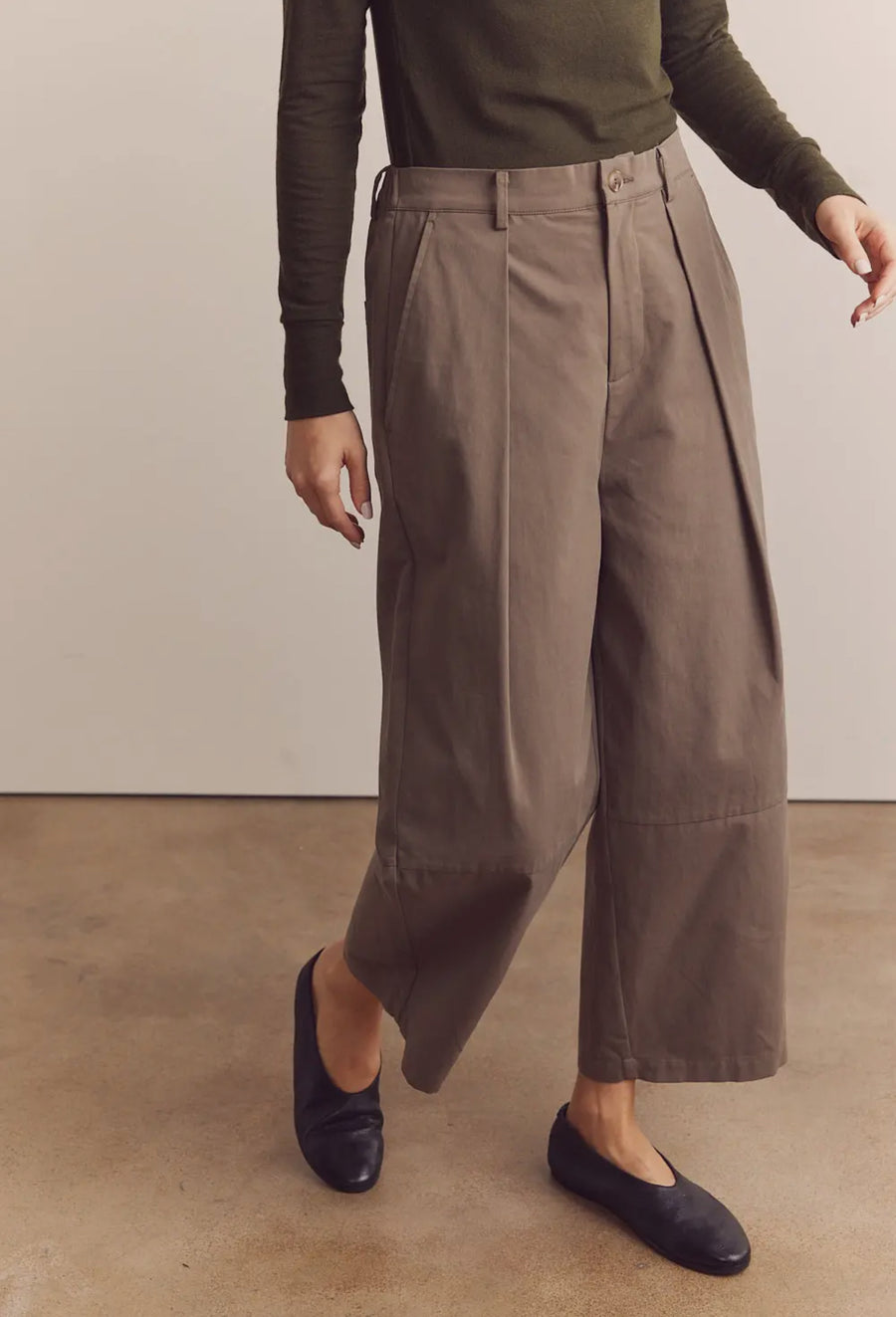 Wide Leg Ankle Trouser