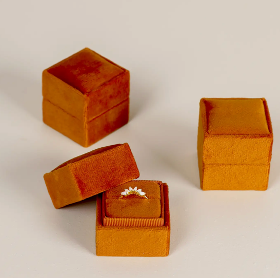 Velvet Jewelry Box Burnt Orange / Square