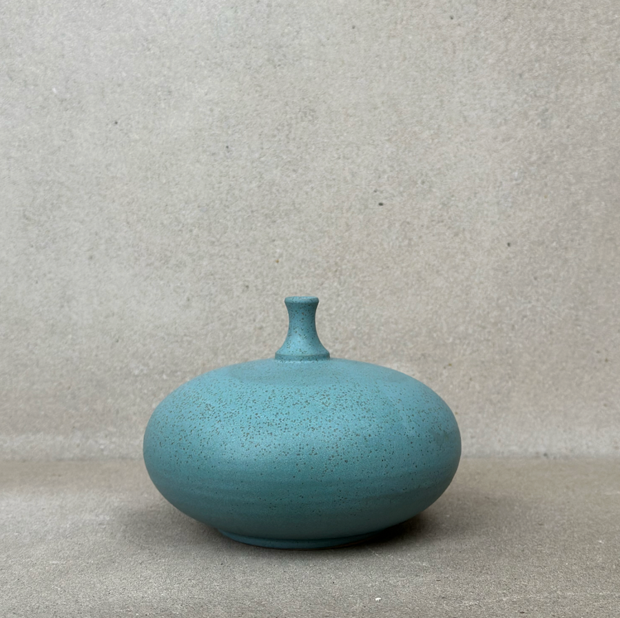 Dara Schuman Aqua Squat Vase