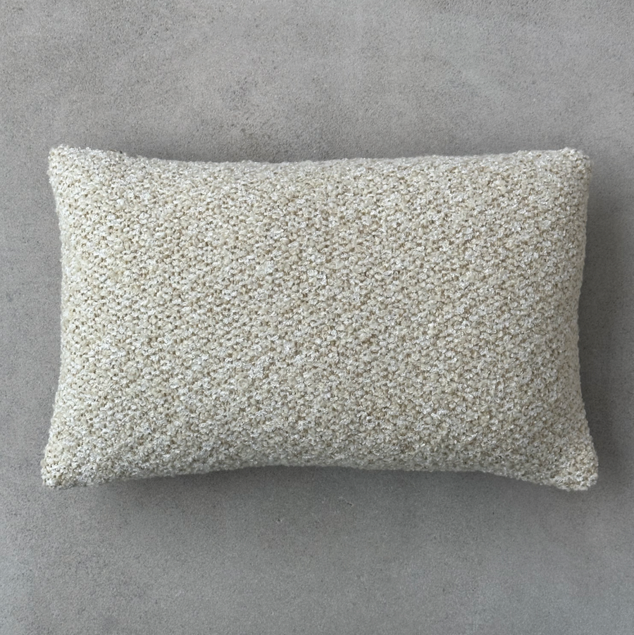 Boucle Twist Pillow / 16” x 10”