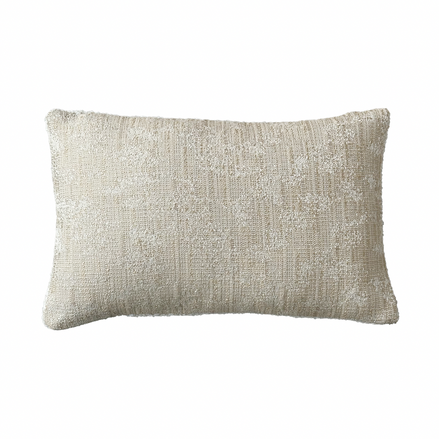 Boucle Twist Pillow / 16” x 10”