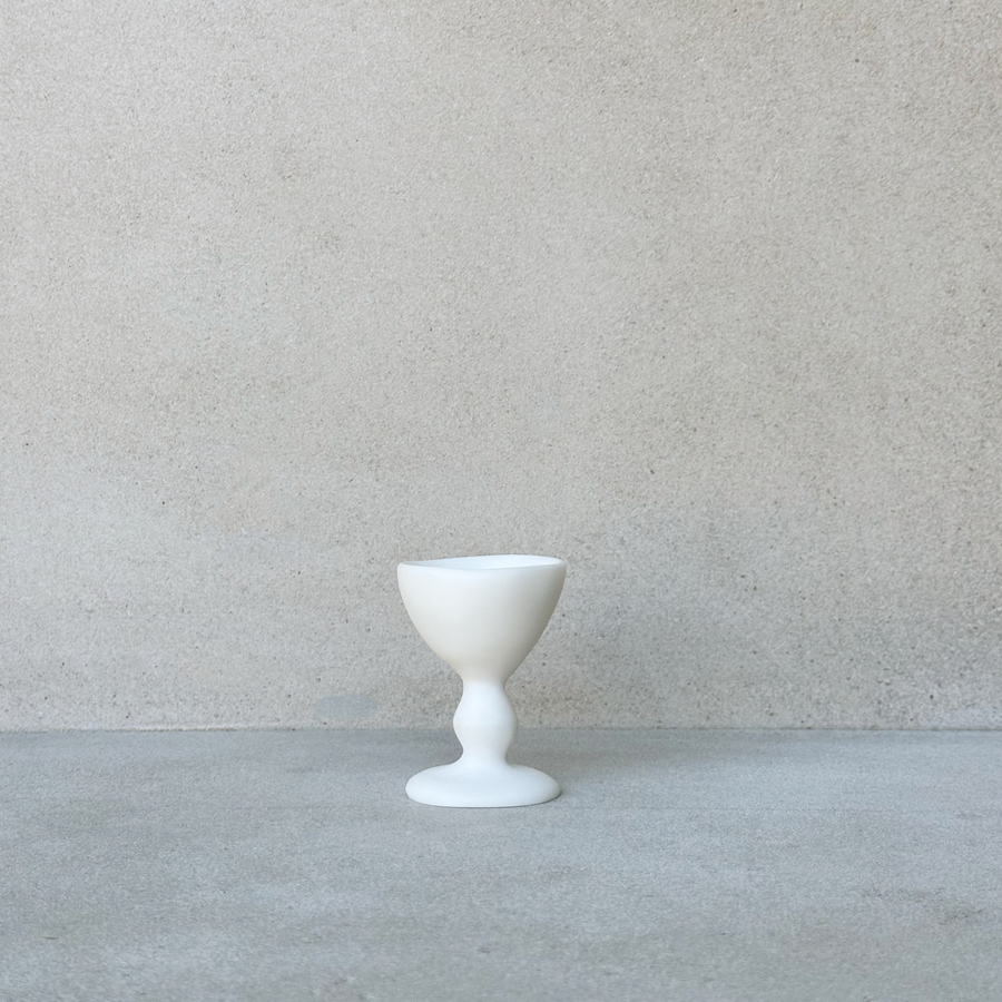 PEDESTAL Egg Cup / White