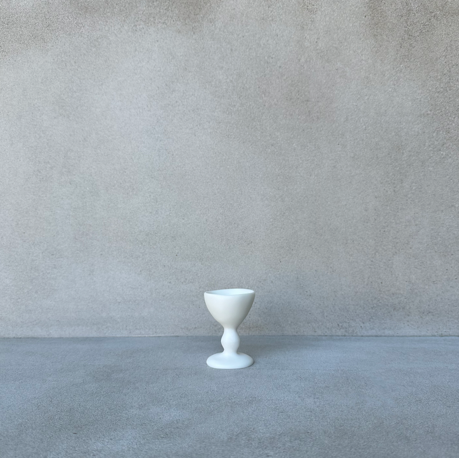 PEDESTAL Egg Cup / White