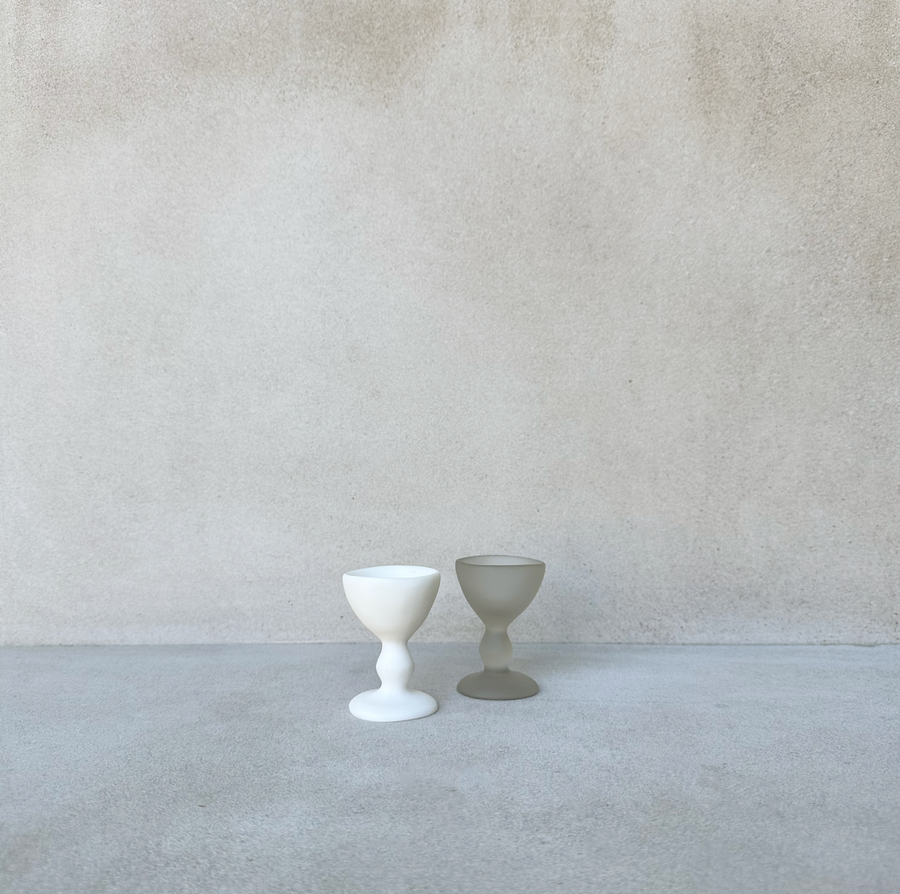 PEDESTAL Egg Cup / White