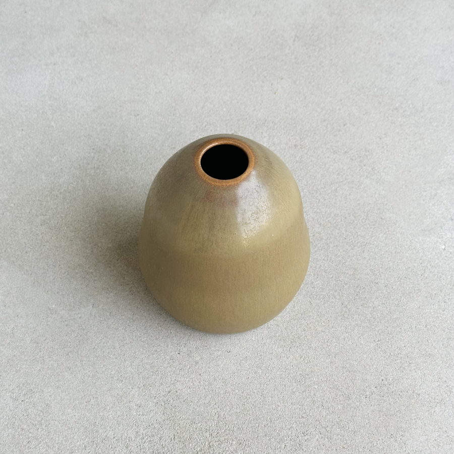 Large Ochre Vessel