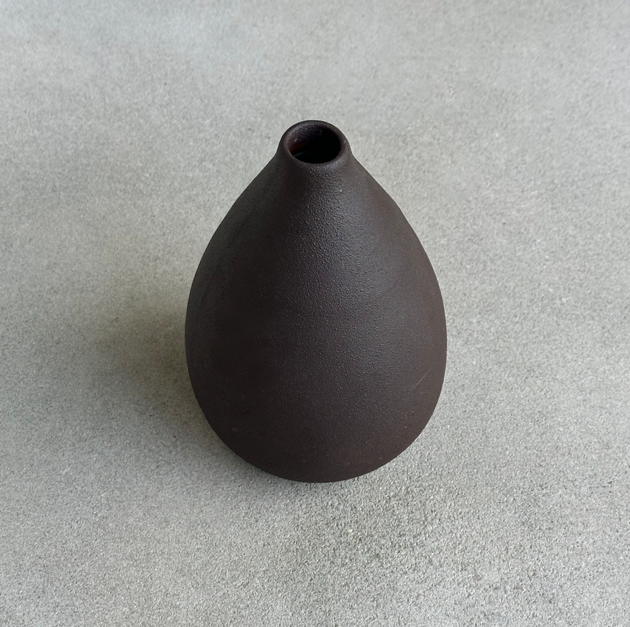 Texture Earthen Vase