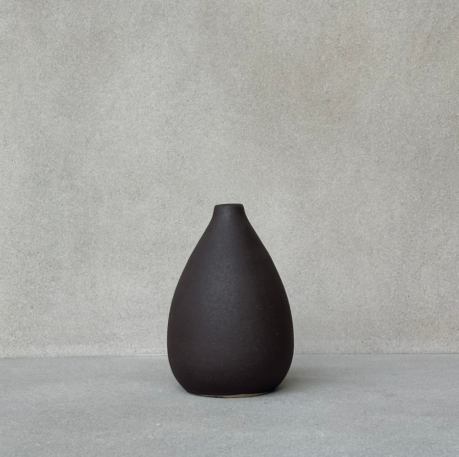 Texture Earthen Vase