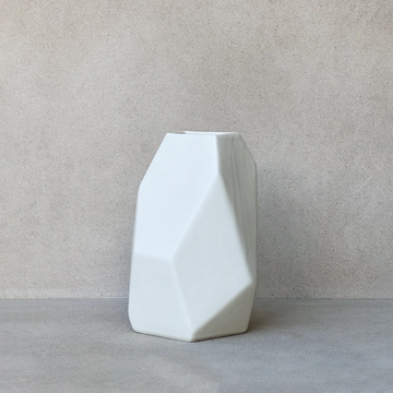 Formation Vase / Medium Matte White