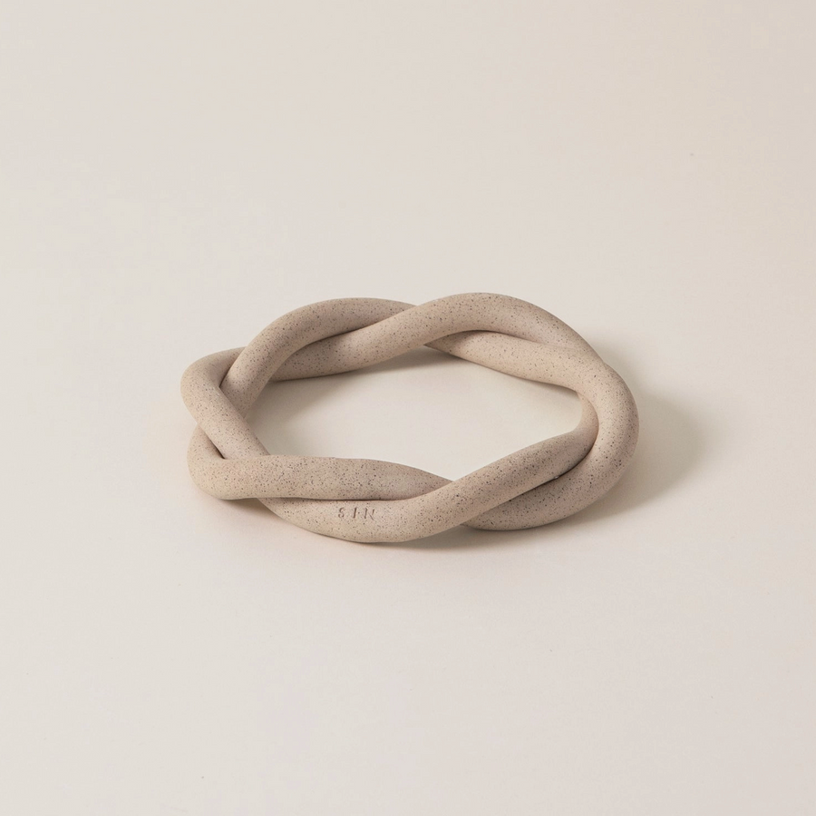 Twist Trivet, Sand