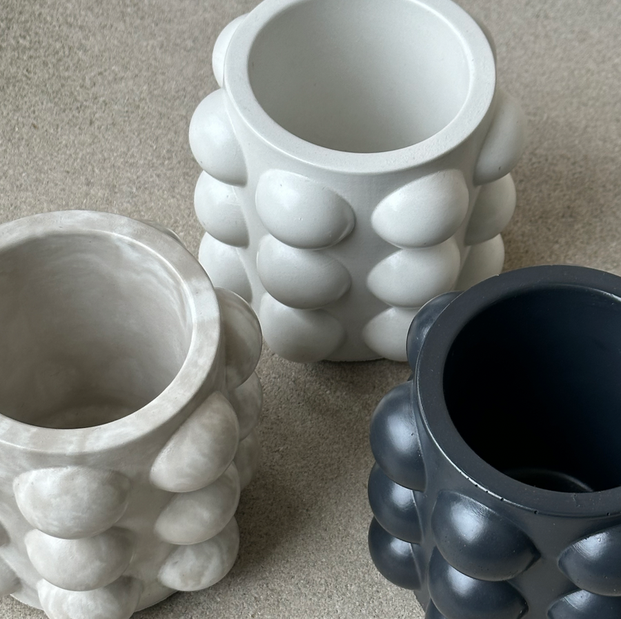 Globuli Vase / Black