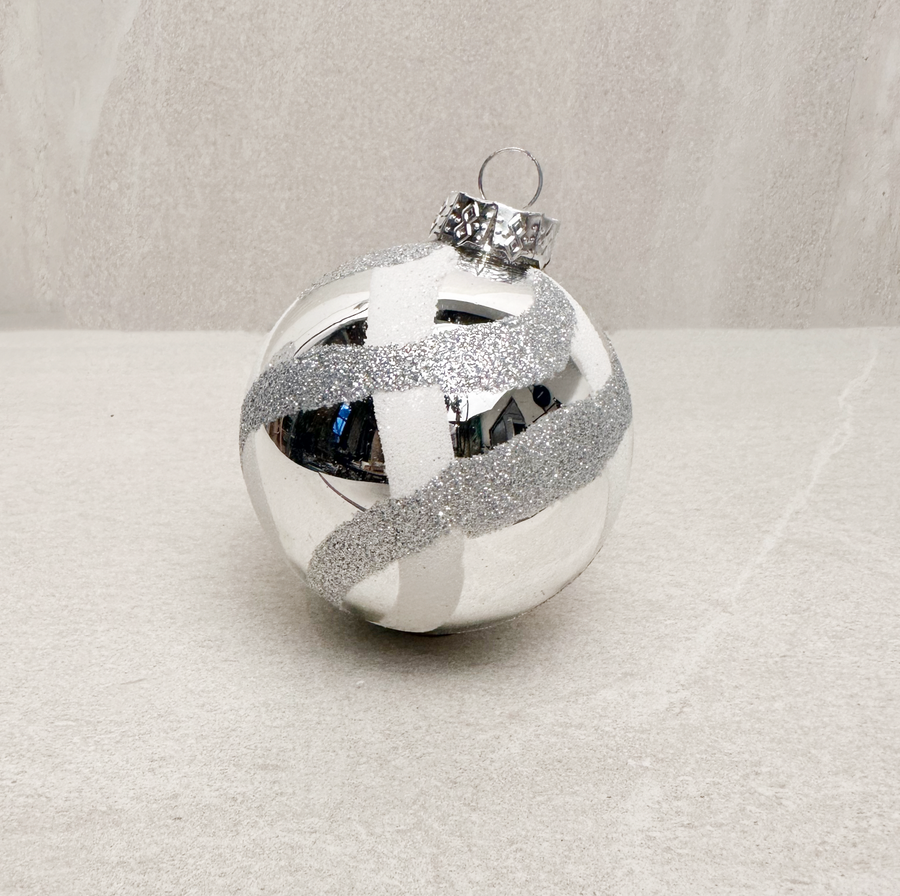 Silver Ribbon Ornament